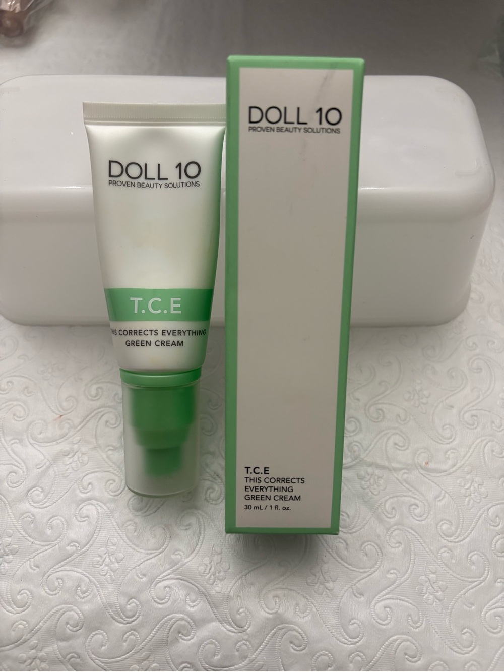DOLL 10 T.C.E Green Correcting Cream — Green